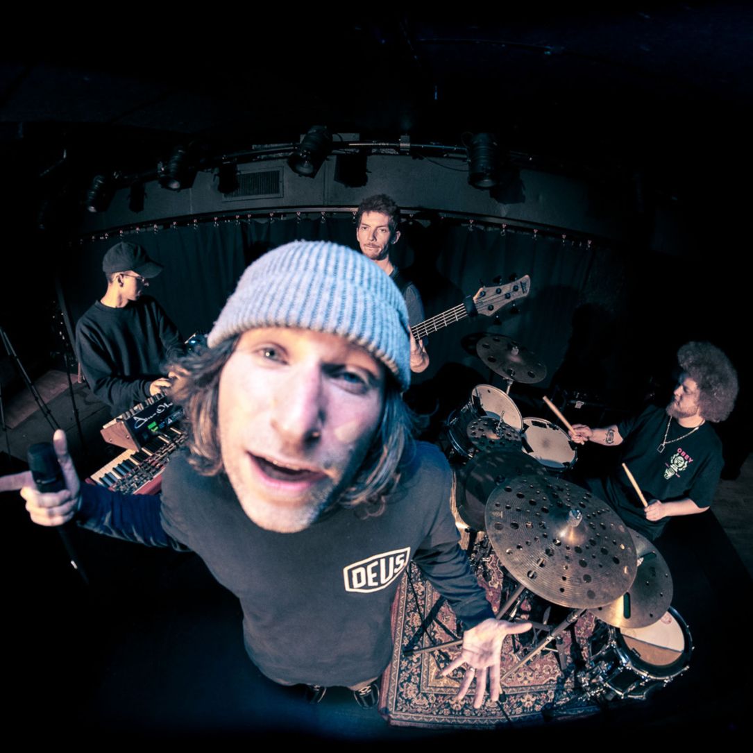 alt="Carlo Ahead hiphop koncert på NygadeHuset den 7. marts 2026"