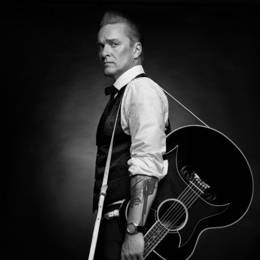 alt="Johnny Cash koncert med Dennis Lydom i Borgerhuset Rødekro - den 20. juni 2025"