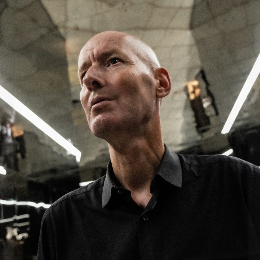 alt="Jens Unmack solokoncert i Motorfabrikken i Aabenraa den 24. oktober 2026"